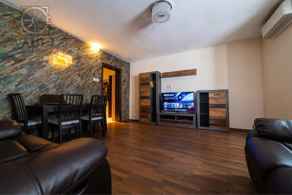 2 camere decomandat-RENOVAT COMPLET-vis a vis MALL PARK LAKE