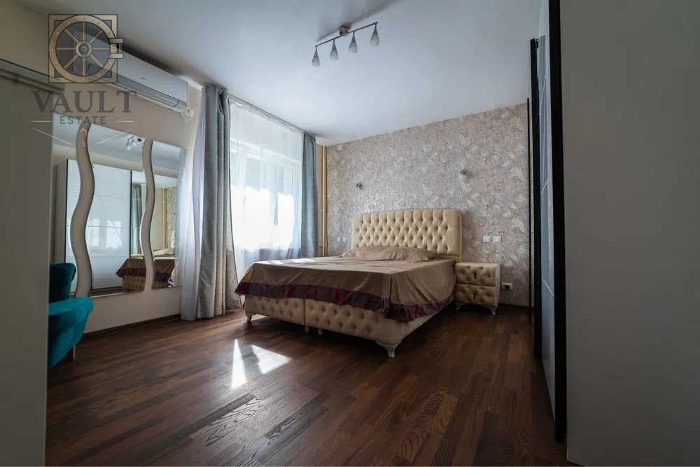 2 camere decomandat-RENOVAT COMPLET-vis a vis MALL PARK LAKE