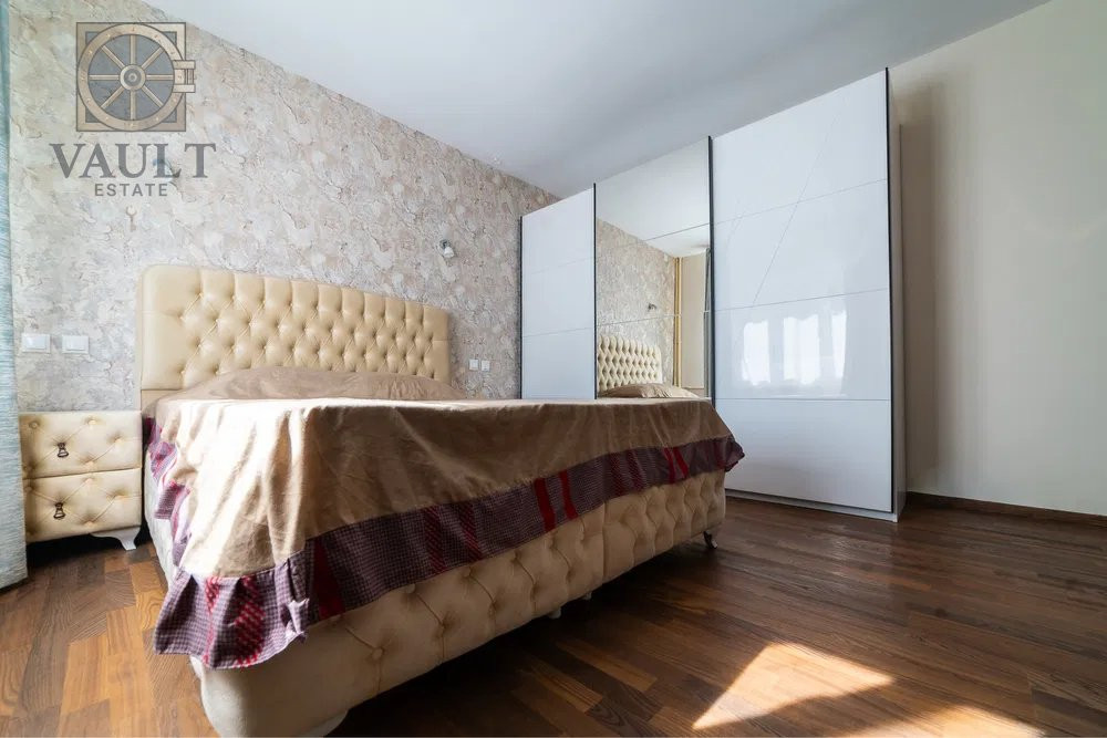 2 camere decomandat-RENOVAT COMPLET-vis a vis MALL PARK LAKE