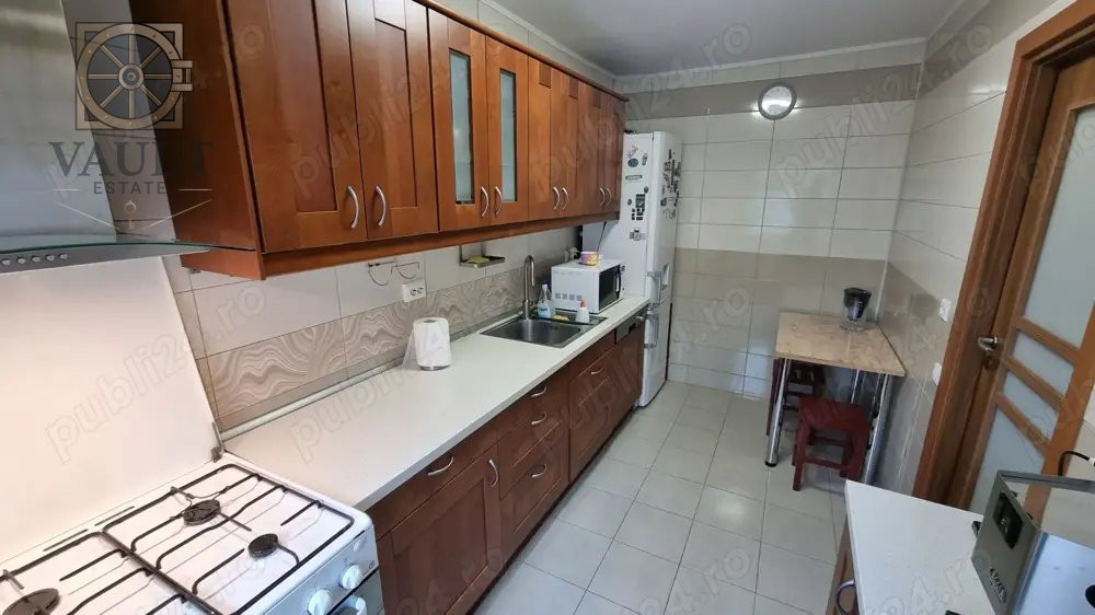 APARTAMENT 3 CAMERE-RENOVAT-MOBILAT UTILAT-METROU VALEA IALOMITEI