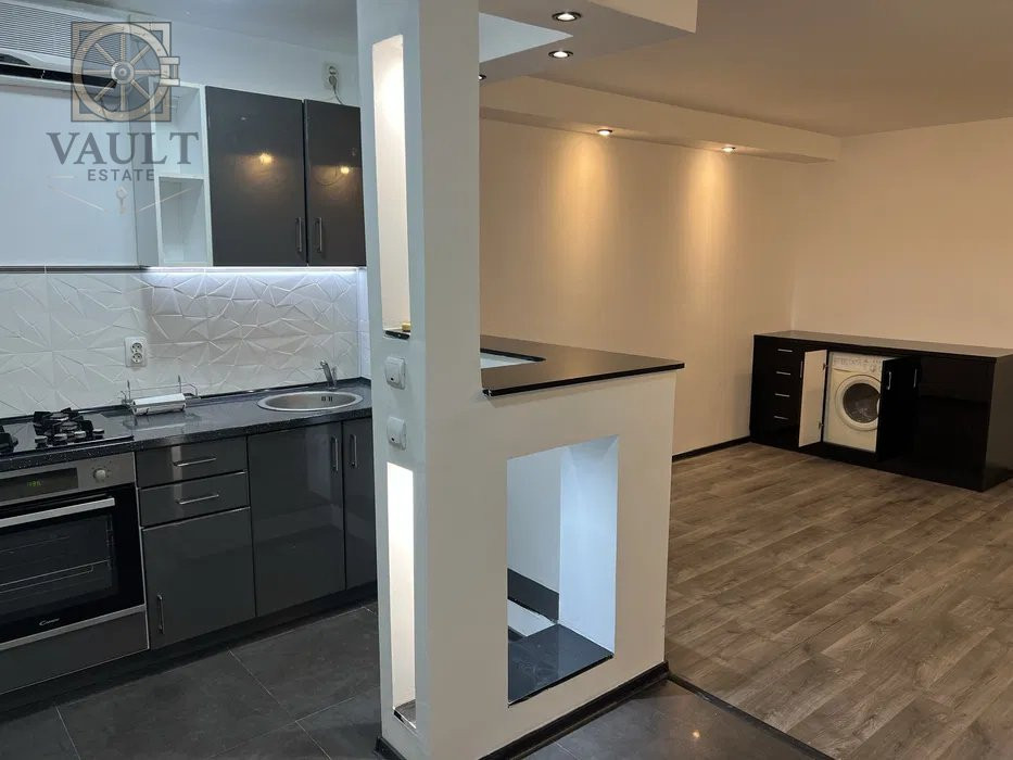 GARSONIERA / RENOVATA / BLOC IZOLAT TERMIC / LANGA METROU GORJULUI