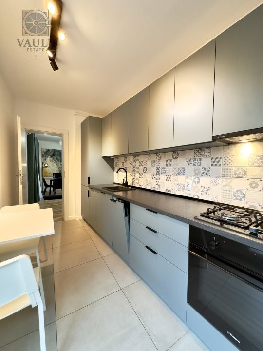 Închiriere apartament 3 camere Hyperion 