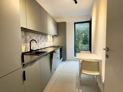 Închiriere apartament 3 camere Hyperion 