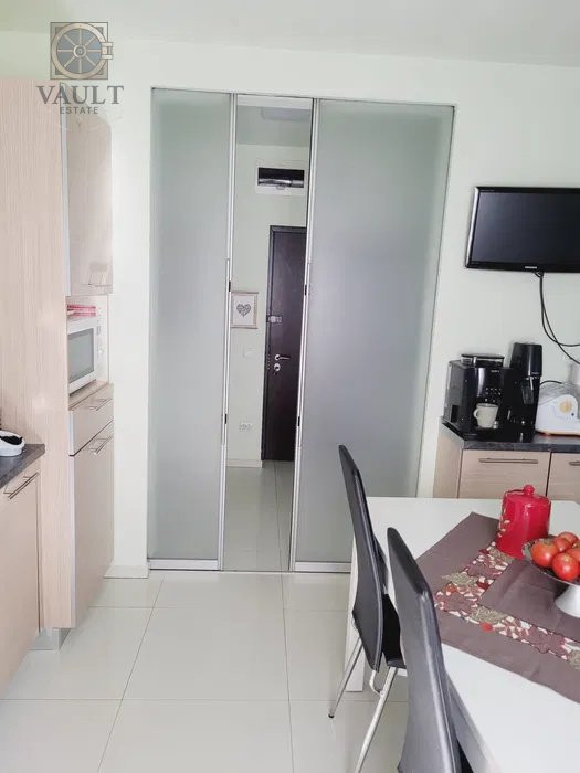 Apartament 3 camere- 2 bai- balcon 9mp-Bd 1 Mai/Hanul Drumetului