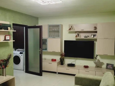 Apartament 3 camere- 2 bai- balcon 9mp-Bd 1 Mai/Hanul Drumetului