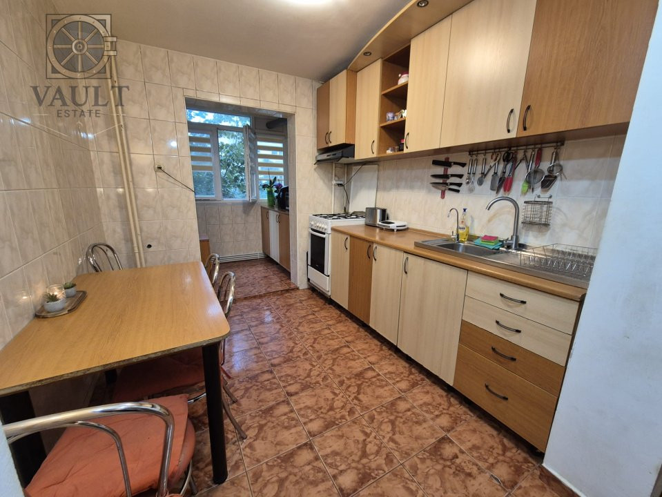 APARTAMENT 3 CAMERE-RAHOVA-MODORAN ENE-CENTRALA-BLOC REABILITAT