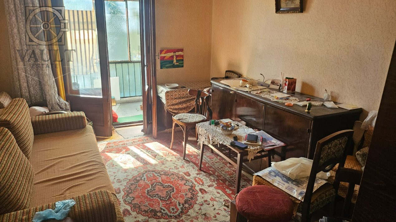 2 camere decomandat - Floreasca - et. 1/2 - boxa 10.5 mp