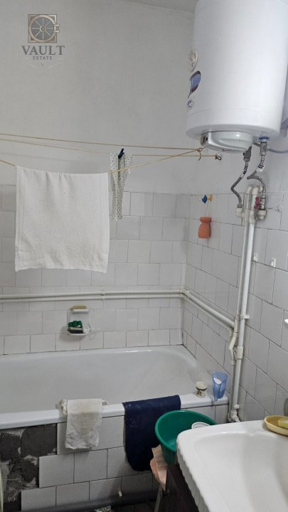 2 camere decomandat - Floreasca - et. 1/2 - boxa 10.5 mp