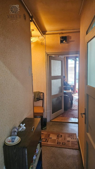 2 camere decomandat - Floreasca - et. 1/2 - boxa 10.5 mp