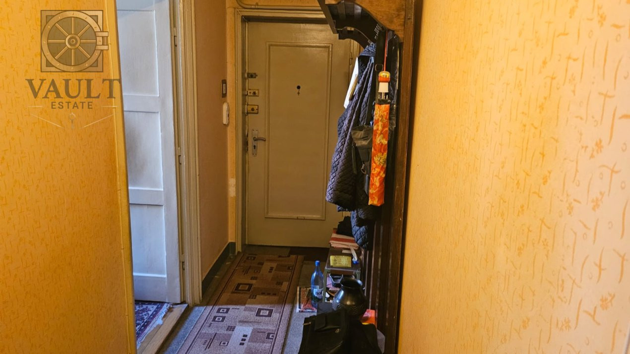 2 camere decomandat - Floreasca - et. 1/2 - boxa 10.5 mp