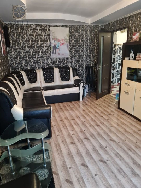 APARTAMENT 3 CAMERE DECOMANDAT -5 MINUTE  METROU 1 DECEMBRIE-63MP