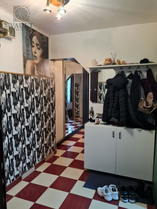 APARTAMENT 3 CAMERE DECOMANDAT -5 MINUTE  METROU 1 DECEMBRIE-63MP