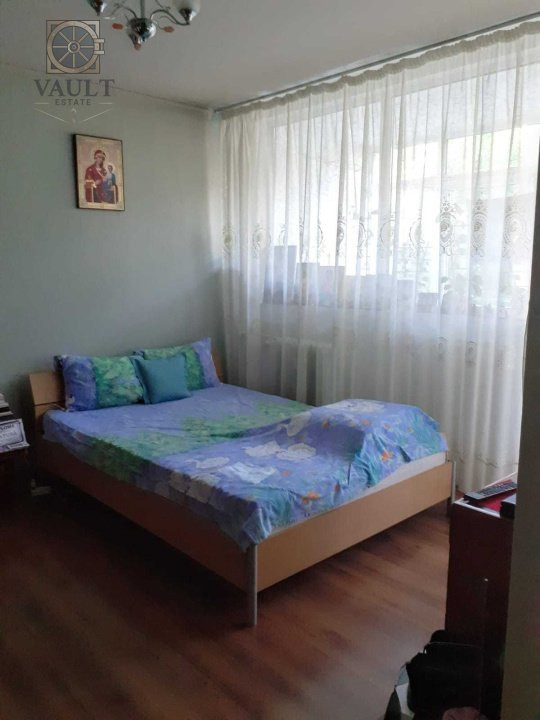 Apartament 3 camere- Decomandat- Postavarului