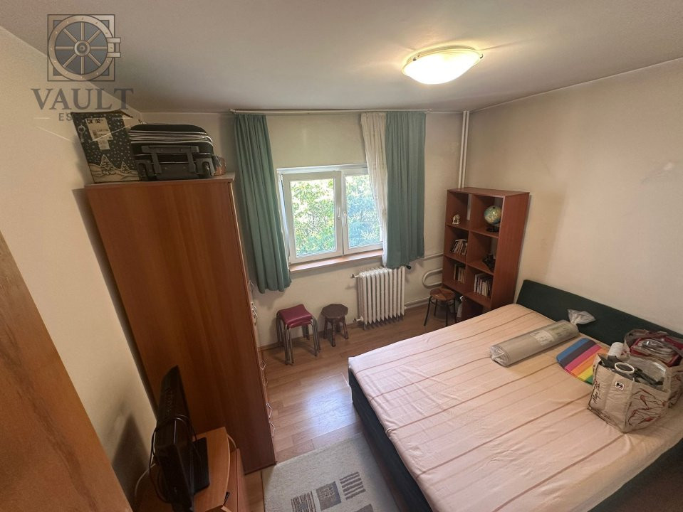 Apartament 3 camere- Decomandat- Titulescu -Piata Victoriei 