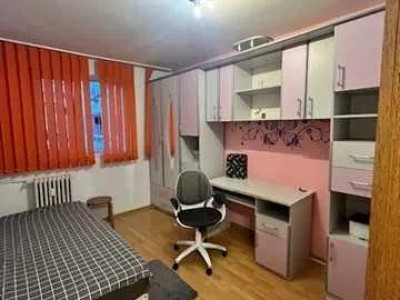 APARTAMENT 3 CAMERE - METROU FAVORIT ( 3 MINUTE)