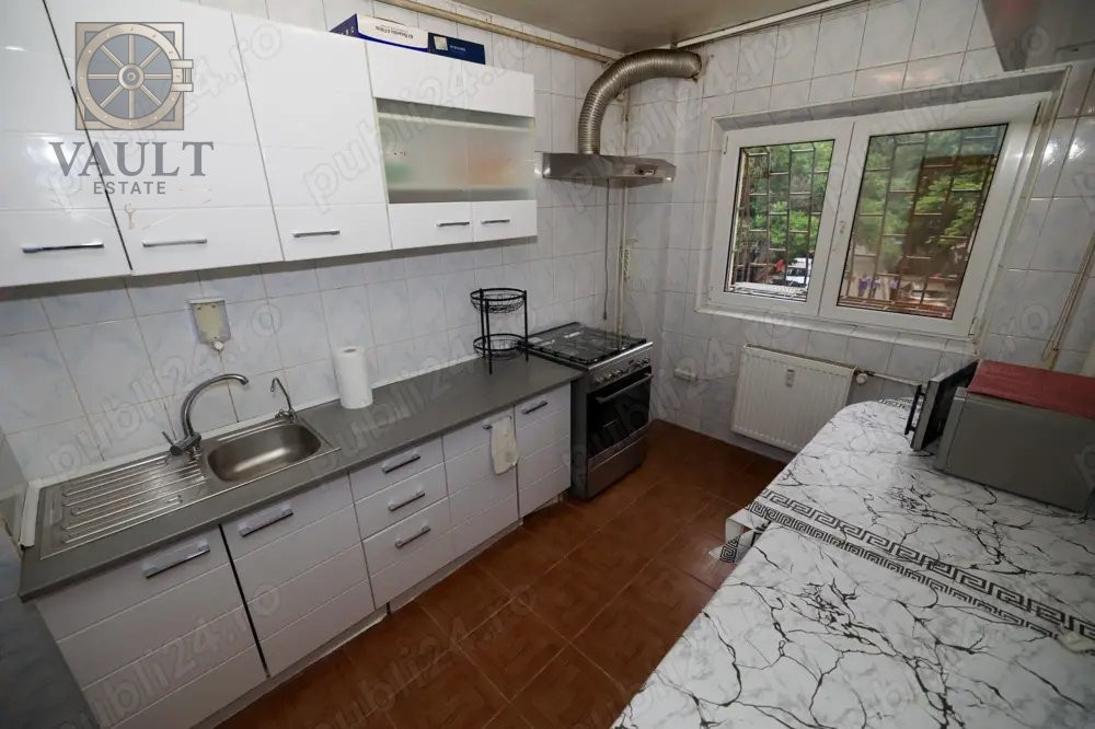 Apartament 4 camere -Bloc 1983- Decomadat- Teiul Doamnei 