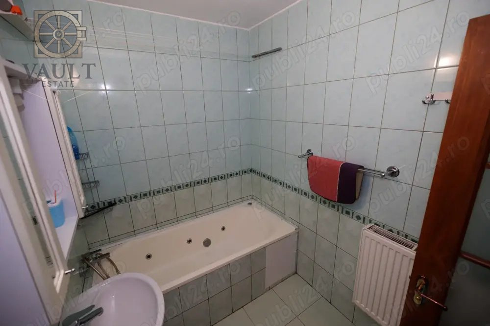 Apartament 4 camere -Bloc 1983- Decomadat- Teiul Doamnei 