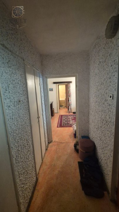 Apartament 3 camere LANGA PARCUL TINERETULUI - etaj 6 - de renovat -