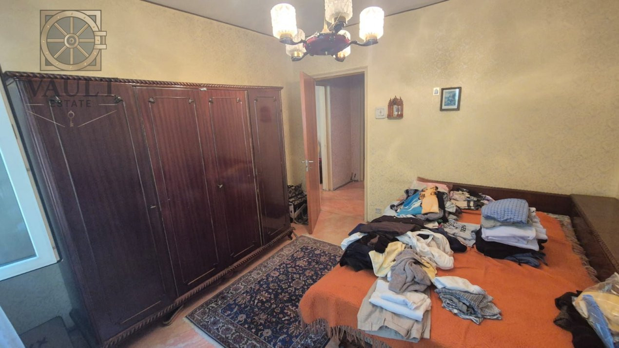 Apartament 3 camere LANGA PARCUL TINERETULUI - etaj 6 - de renovat -