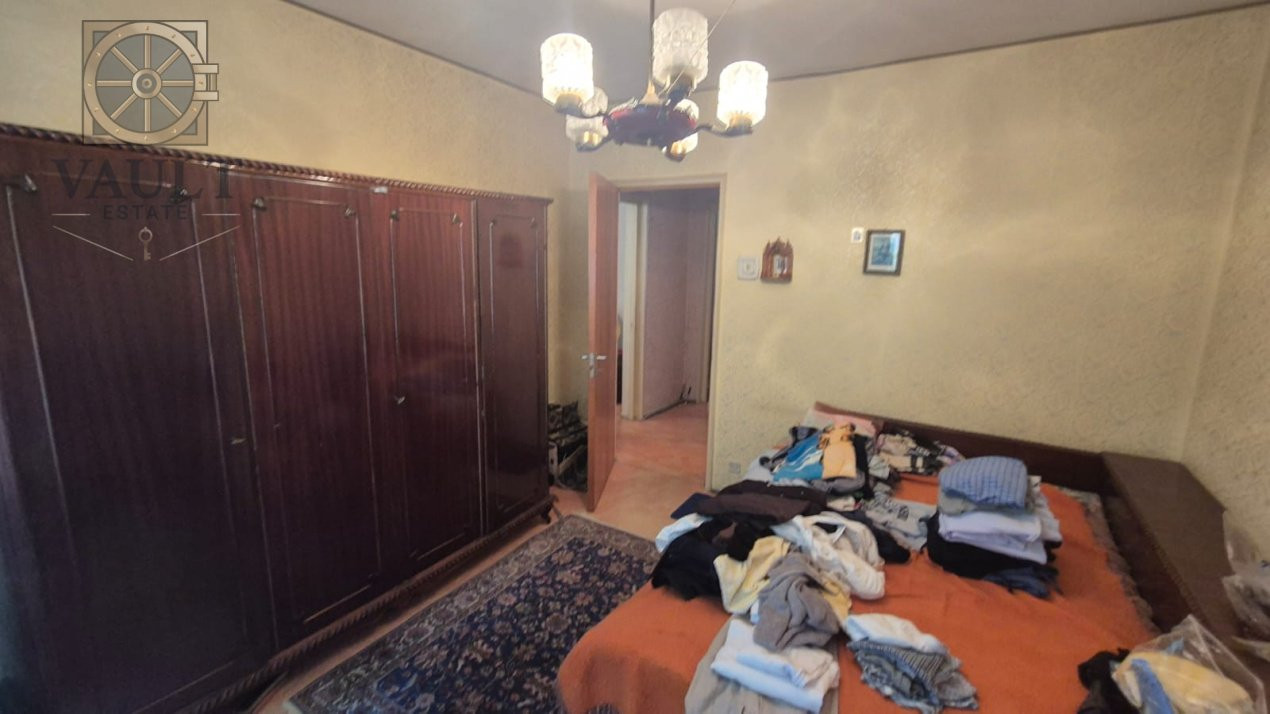 Apartament 3 camere LANGA PARCUL TINERETULUI - etaj 6 - de renovat -