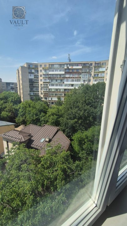 Apartament 3 camere LANGA PARCUL TINERETULUI - etaj 6 - de renovat -
