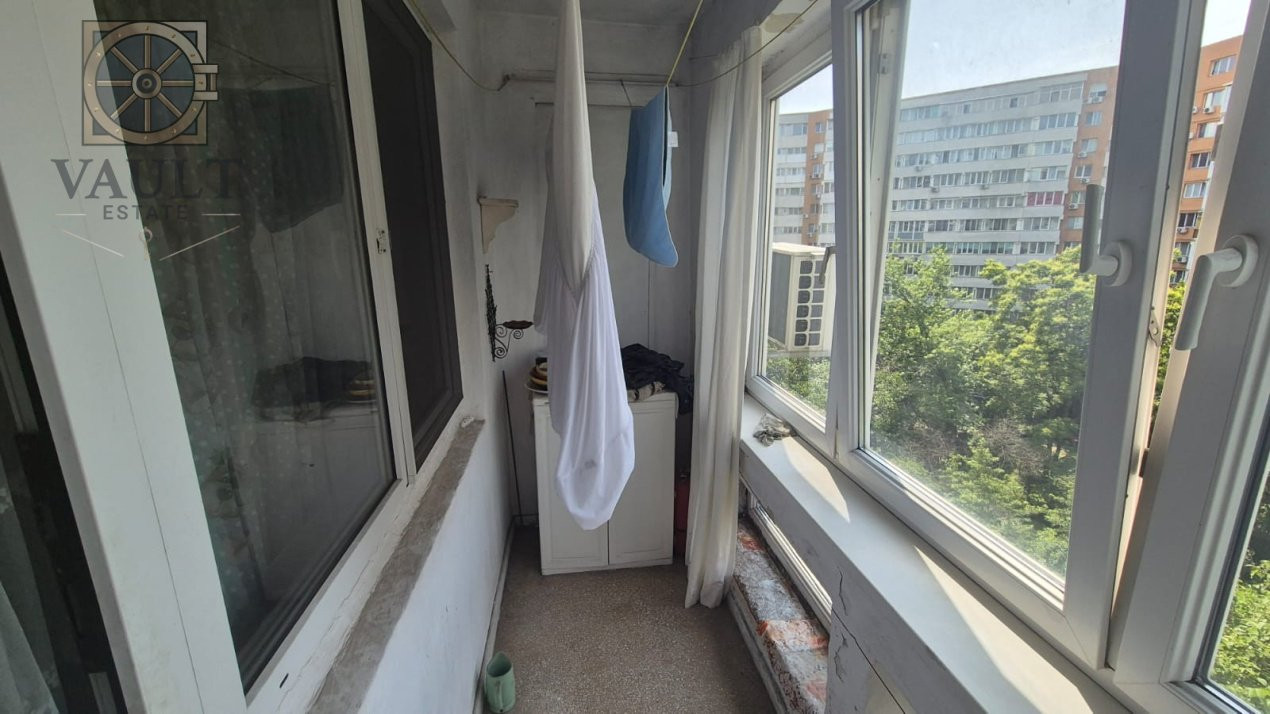 Apartament 3 camere LANGA PARCUL TINERETULUI - etaj 6 - de renovat -