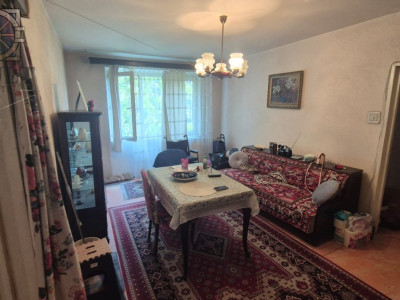 Apartament 3 camere LANGA PARCUL TINERETULUI - etaj 6 - de renovat -