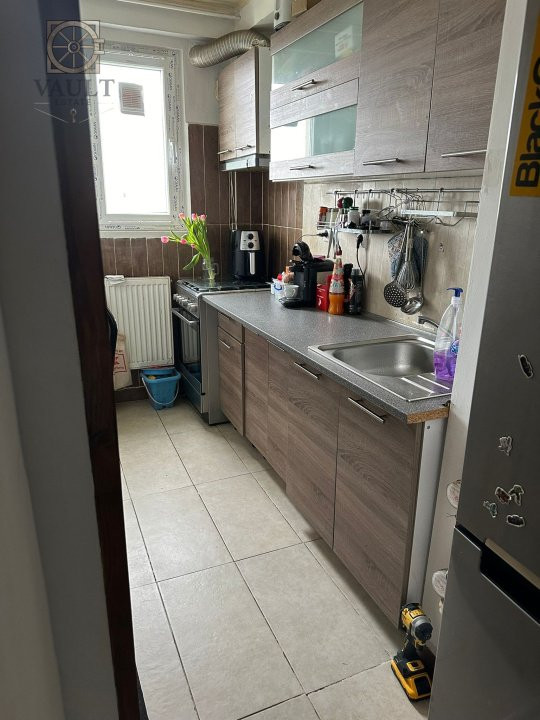 Apartament 3 camere- Berceni - Luica 