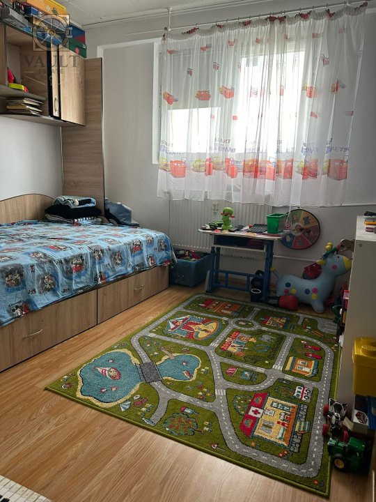 Apartament 3 camere- Berceni - Luica 