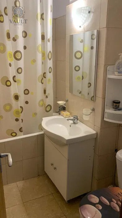 Apartament 2 camere -Decomandat - 