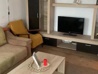 Apartament 2 camere -Decomandat - 