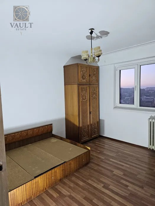 Apartament 3 camere- Decomandat- Titulescu -Piata Victoriei