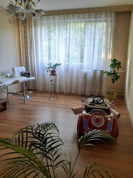 Apartament 3 camere- Decomandat- Postavarului