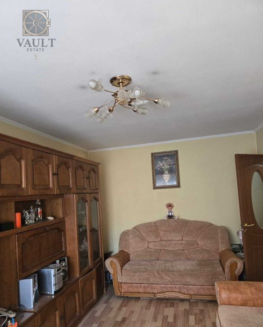  Apartament 3 camere- Decomandat- Bd Chisinau