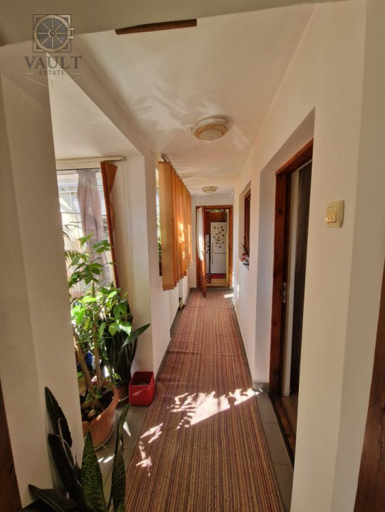 Casa cu 3 camere - Zona linistita - Margeanului