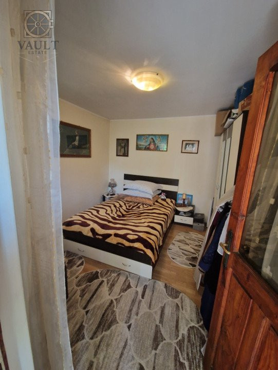 Casa cu 3 camere - Zona linistita - Margeanului