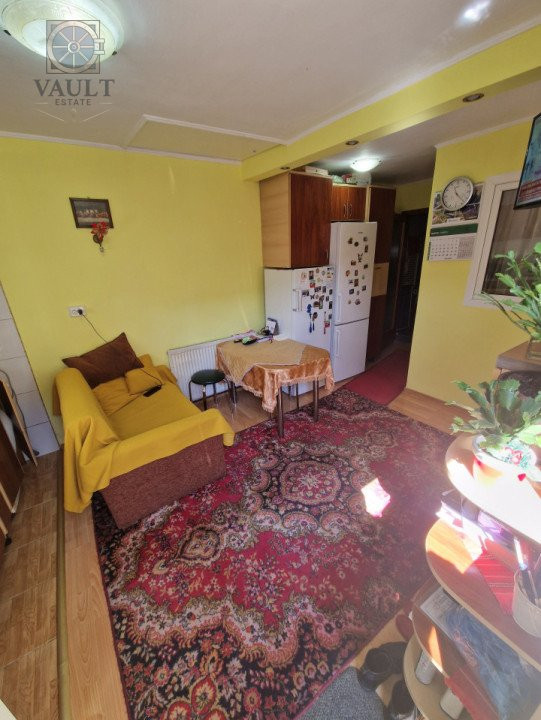 Casa cu 3 camere - Zona linistita - Margeanului