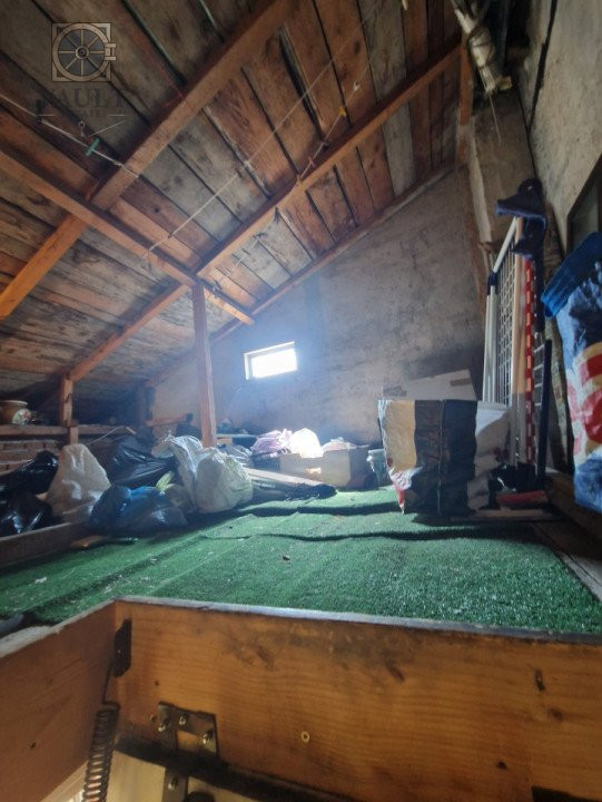 Casa cu 3 camere - Zona linistita - Margeanului