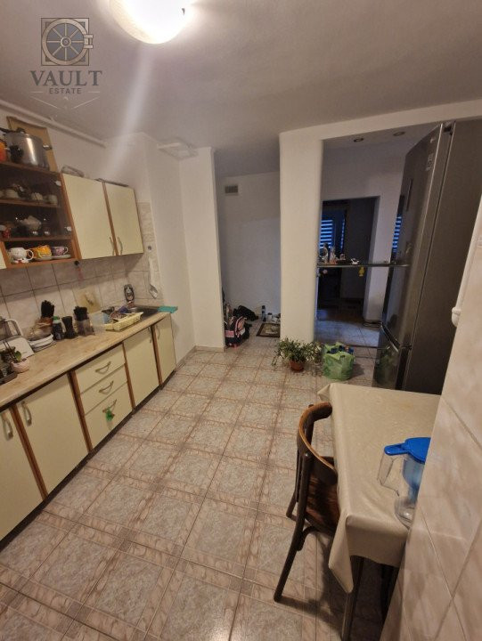 Apartament 3 camere -Zona liniștită- Rahova