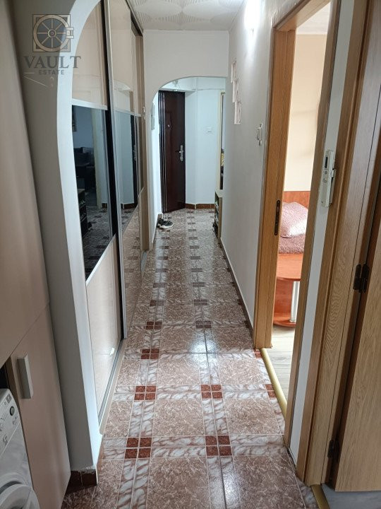 Apartament 3 camere  -10 minute pana la metrou 1 Decembrie 1918 -62MP