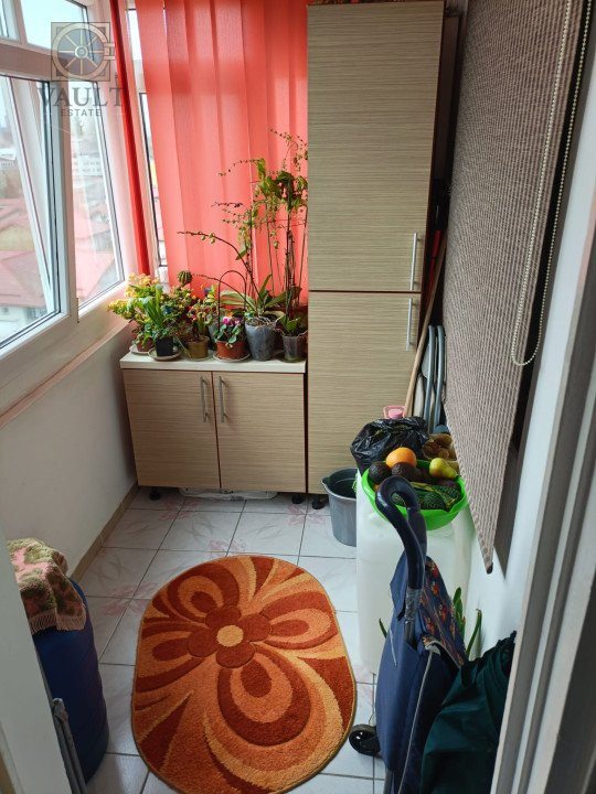 Apartament 3 camere  -10 minute pana la metrou 1 Decembrie 1918 -62MP