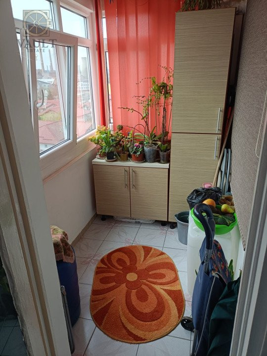 Apartament 3 camere  -10 minute pana la metrou 1 Decembrie 1918 -62MP