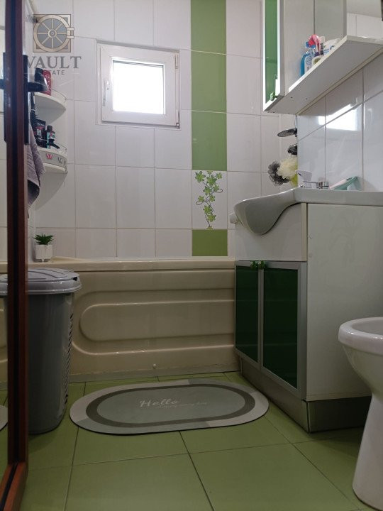 Apartament 3 camere  -10 minute pana la metrou 1 Decembrie 1918 -62MP