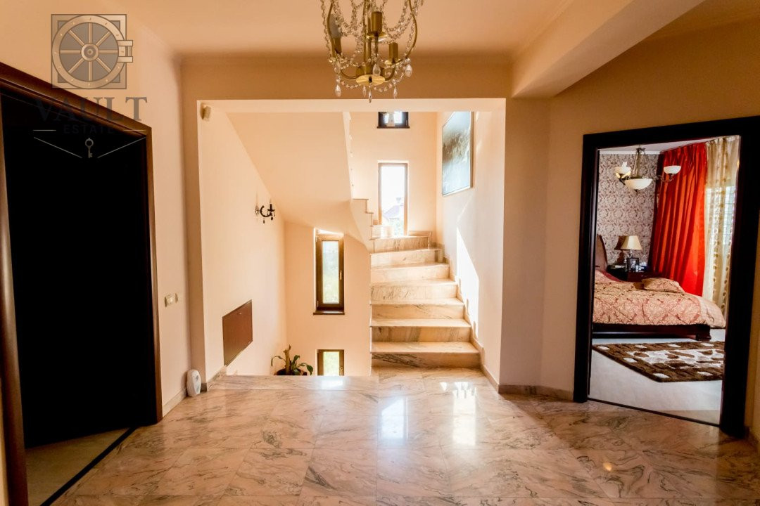 CASA INDIVIDUALA-PANTELIMON-8 CAMERE-CURTE-5 BAI-2 LOCURI PARCARE