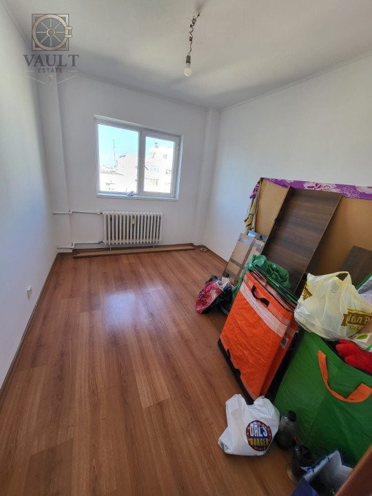 APARTAMENT 4 CAMERE-RAHOVA-DUMBRAVA NOUA-BARCA-2 BALCOANE-2 BAI