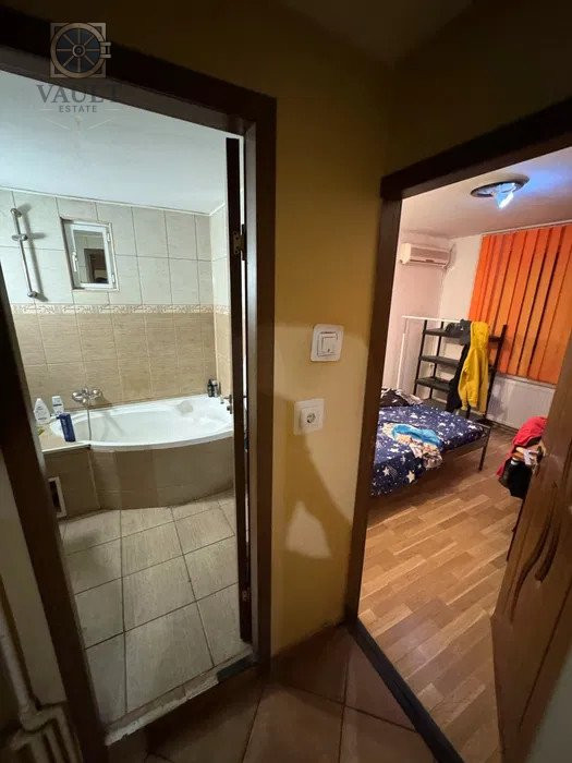APARTAMENT 4 CAMERE-RAHOVA-BARCA-2 BALCOANE-2 BAI-DECOMANDAT