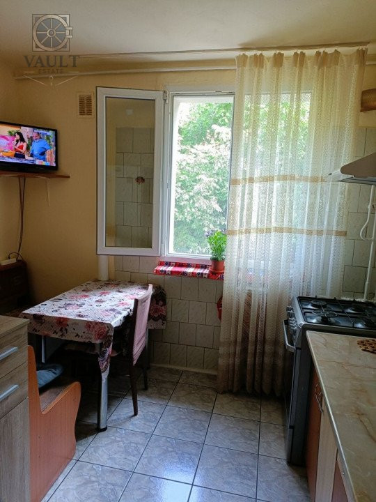 Apartament 4 camere-zona Brancoveanu