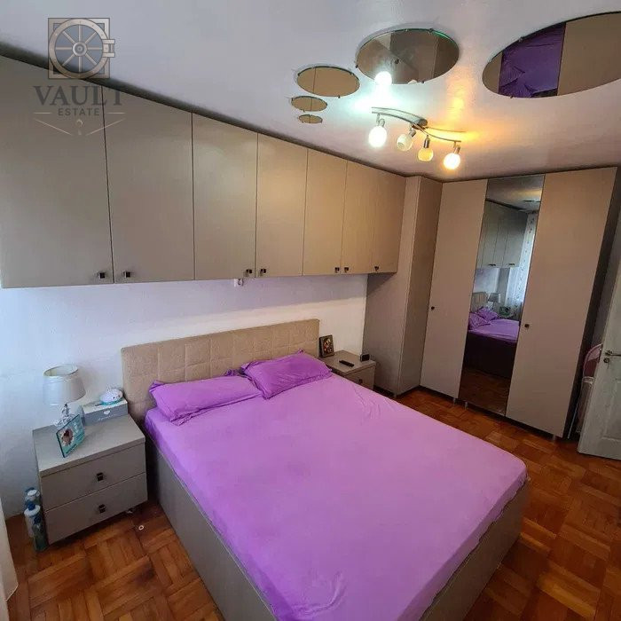 Apartament 4 camere-etaj 1/4- metrou Constantin Brancoveanu 