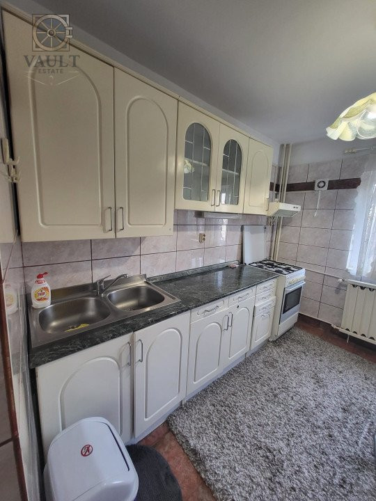 APARTAMENT 3 CAMERE-PANDURI-METROU ACADEMIEI-CALEA 13 SEPTEMBRIE-HOL H