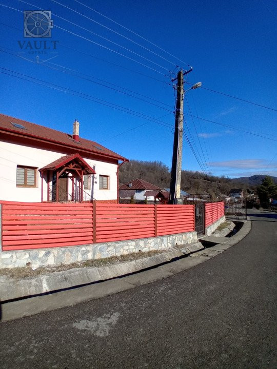 CASA DE VACANTA-COMUNA COLIBASI-DAMBOVITA